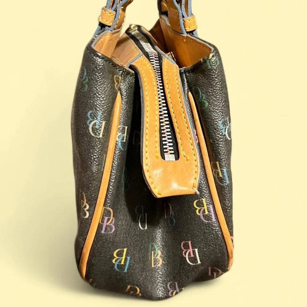 Dooney & Bourke - Picture 5 of 7
